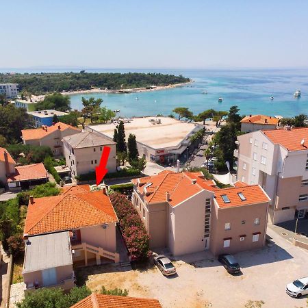 Apartment And Rooms Amenka Novalja Exterior foto